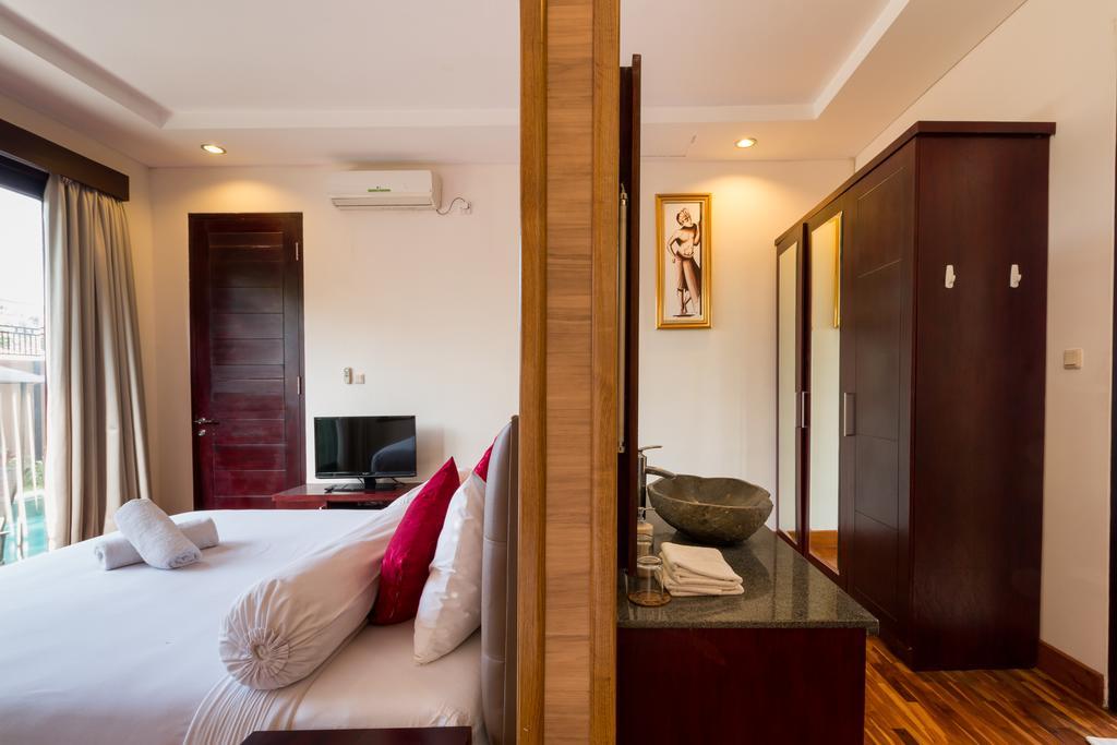 Gayatri Seminyak (Bali)